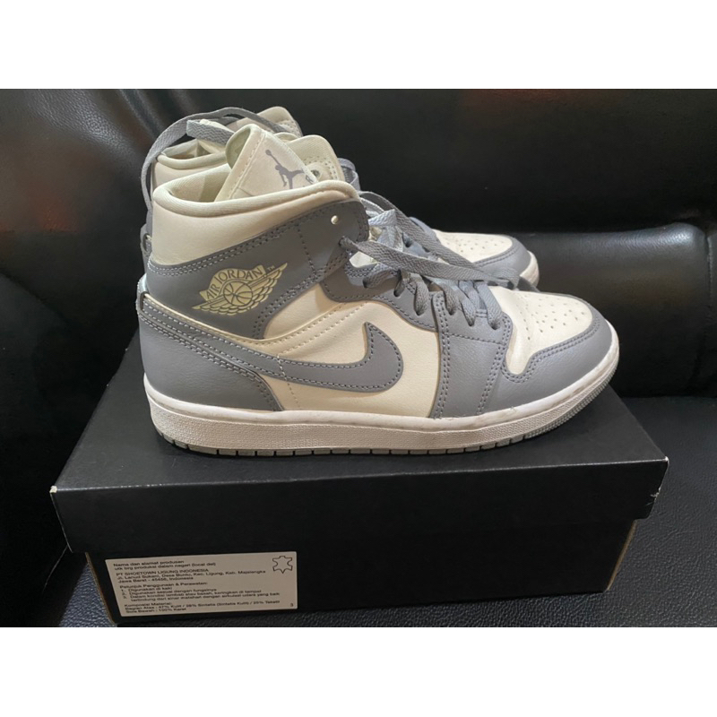Sepatu Jordan 1 High Abu white
