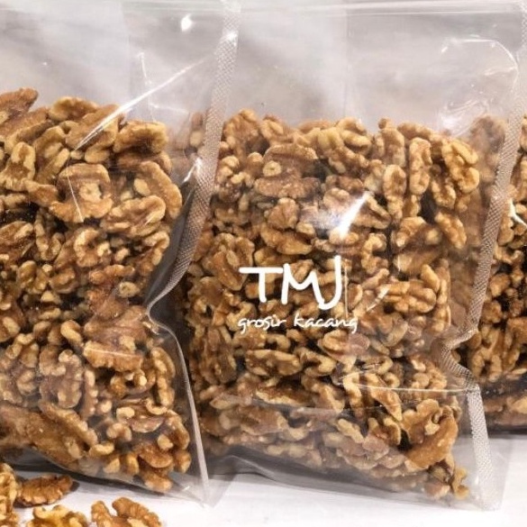 

Gr0sir KACANG OTAK / WALNUT PANGGANG 250gr (ROASTED) [272]