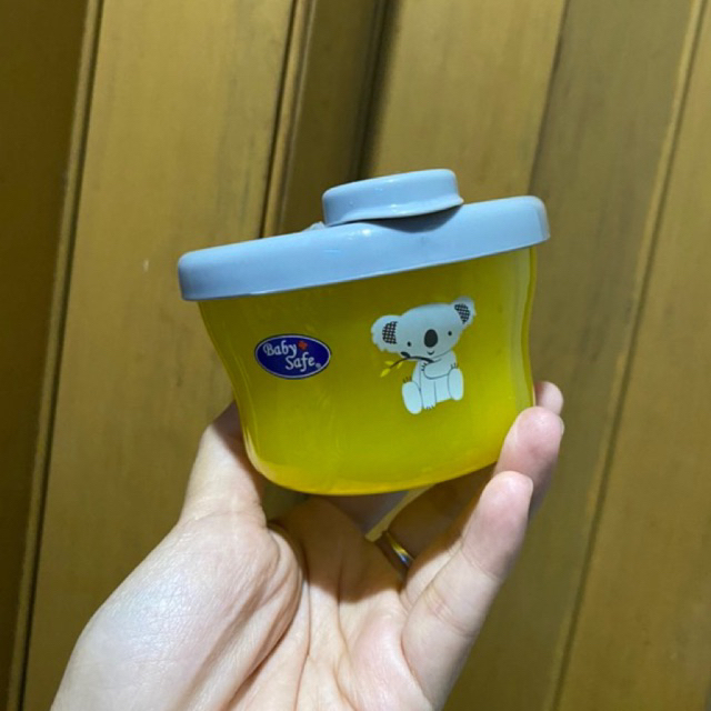 Preloved - Peralatan Bayi (Tempat Susu Baby Safe)