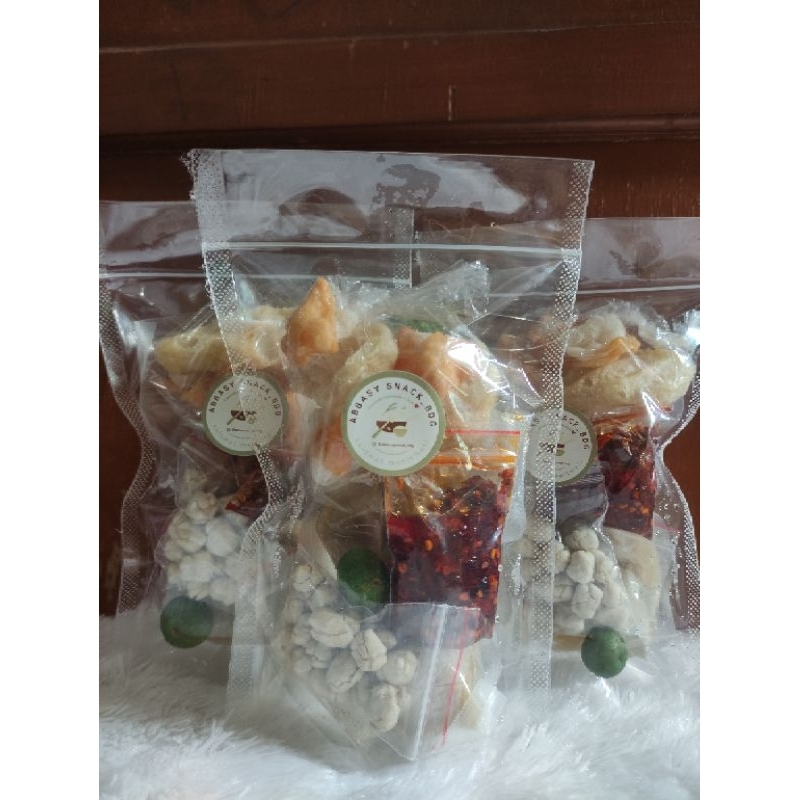 

PAKET HEMAT 3 PACK PANGSIT KUAH AYAM CHILI OIL (FROZEN)