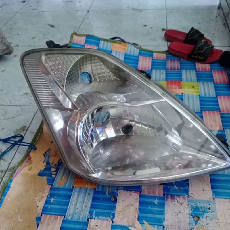 Headlamp lampu depan karimun estilo tahun 2007/2008 sebelah kanan original