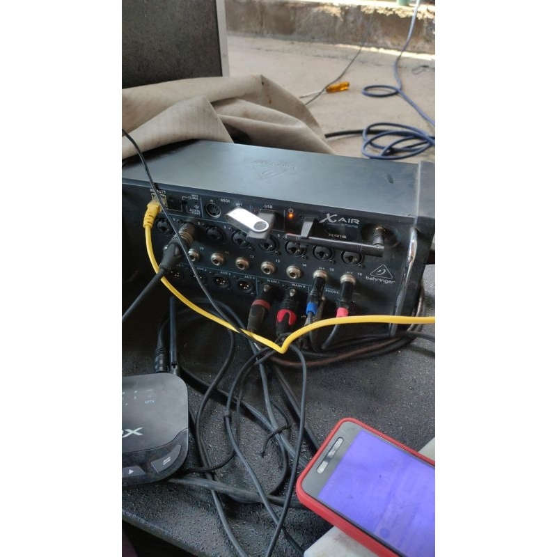 Mixer Behringer XR16 Second