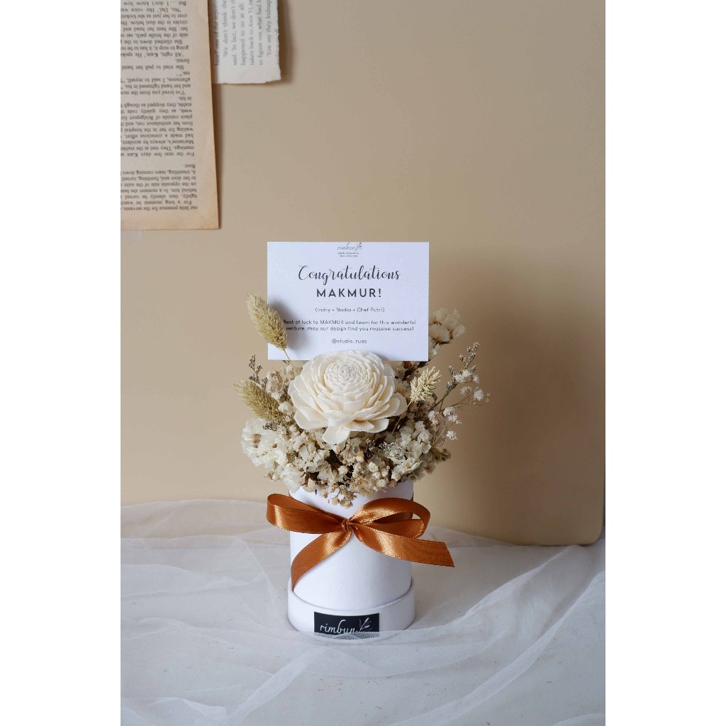 Bloom box XS - Kado Hari Valentine Day - Artificial / Dried flowers -  Hadiah Kado Wisuda Graduation