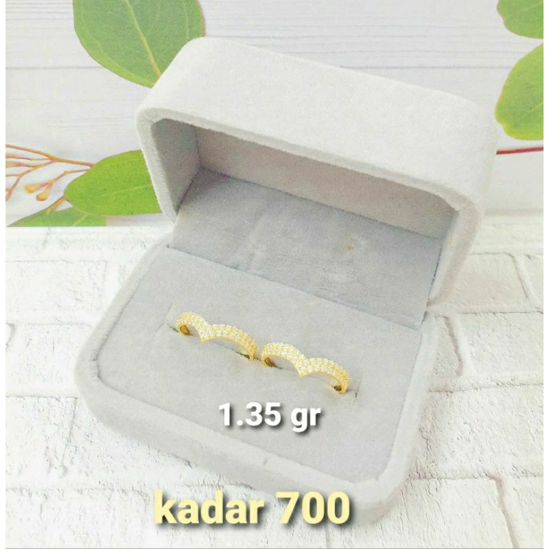 Cincin aurel.Emas kadar 700/16k