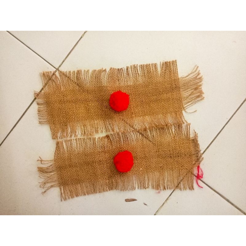 Gelang daur ulang karung goni bekas. hiasan tangan