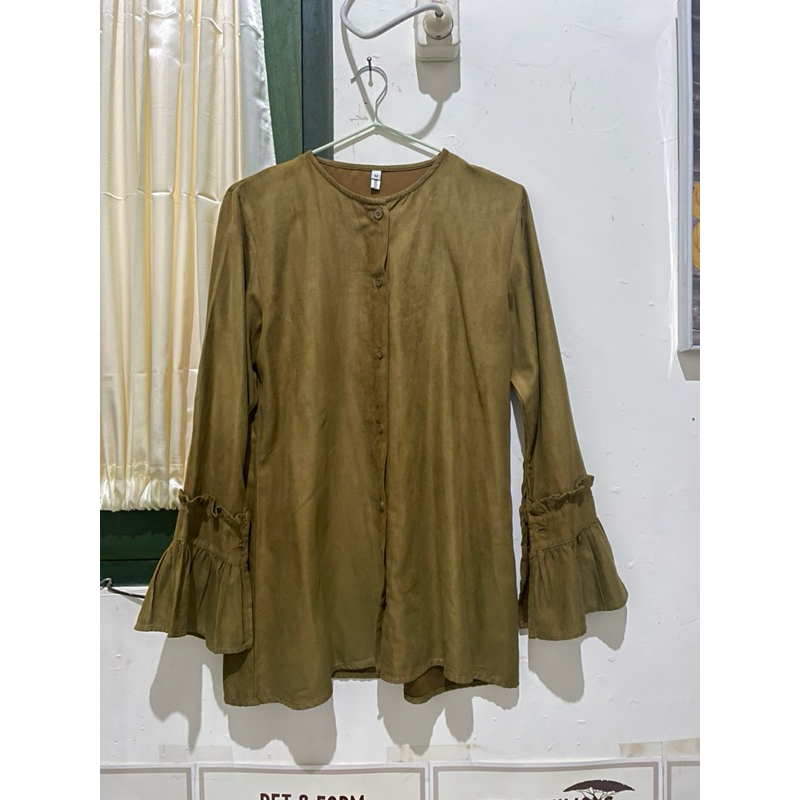 Blouse by Vanilla Hijab