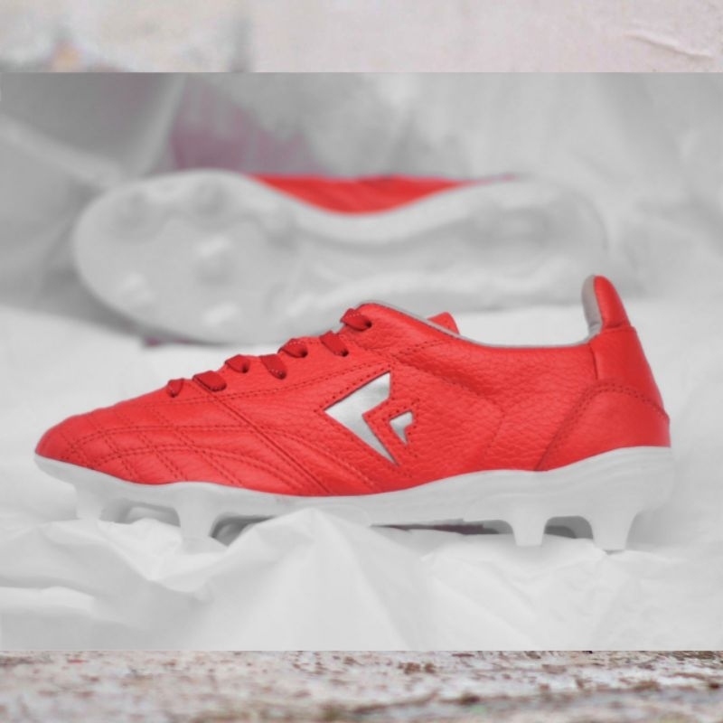 Sepatu sepakbola sevspo kempo leather