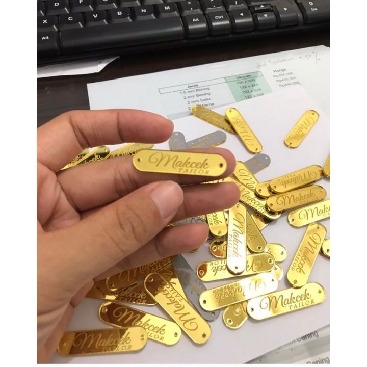 

Label Hijab Custom Brand Sendiri Model Standard Akrilik Laser Cutting