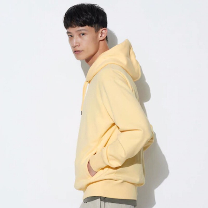 UNIQLO Men Sweat Pullover Hoodie Sweater Pria Lengan Panjang Yellow