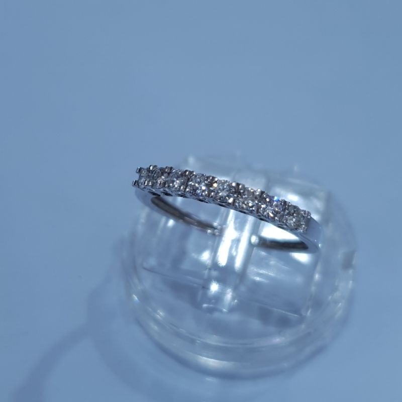 Cincin Listring Emas putih Berlian
