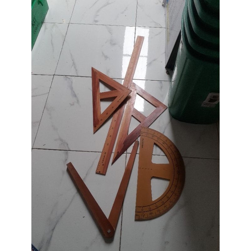 

penggaris kayu 1 set