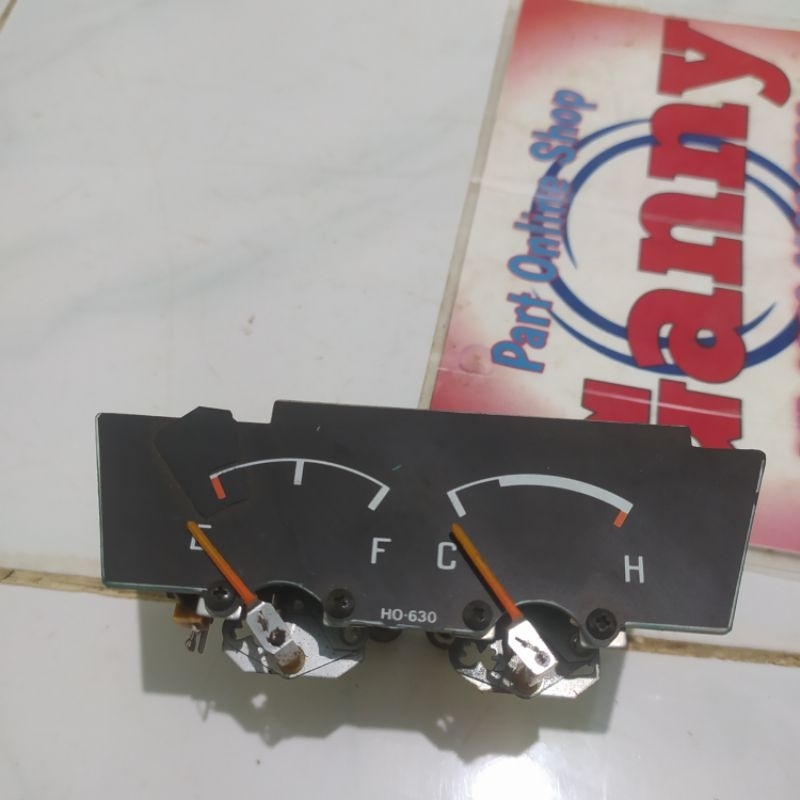 MESIN SPIDOMETER AMPER BENSIN DAN TEMPERATUR MOBIL HONDA ACCORD 78-81 original bekas