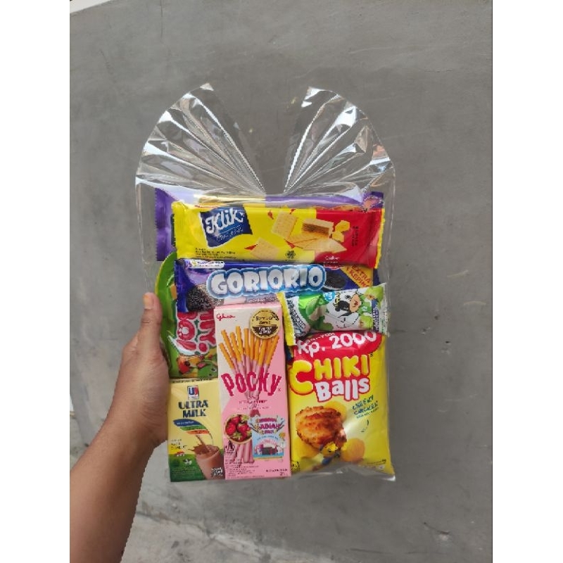 

Bingkisan Ulang tahun / Paket Hampers / goodiebag / Paket snack ultah