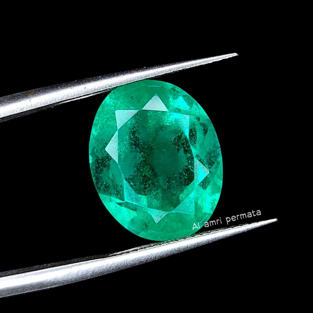 Batu permata Zamrud Zambia Emerald Zambia Oval Mix Cutt