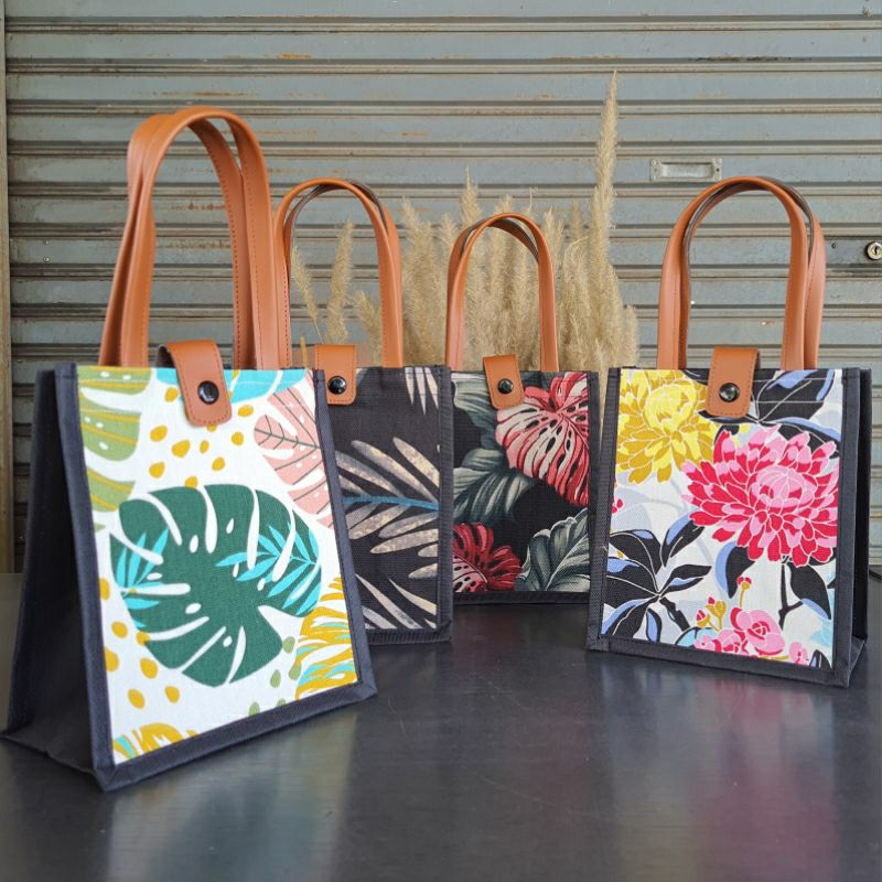 

(Size XS/Mini) Handbag Motif / Tas Bingkisan / Tas Kado / Tas Souvenir / Tas Hampers Mini / Mini Bag / Tas Motif