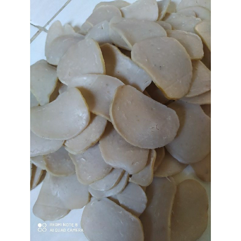 

krupuk ikan payus mentah sedang