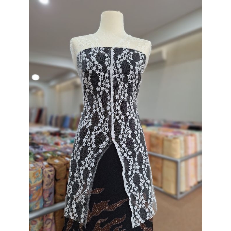 Tulle Bordir Viery Lace | Kain Tulle | Kain Brokat Meteran | Kain Meteran | Kain Kebaya | Brukat Vie