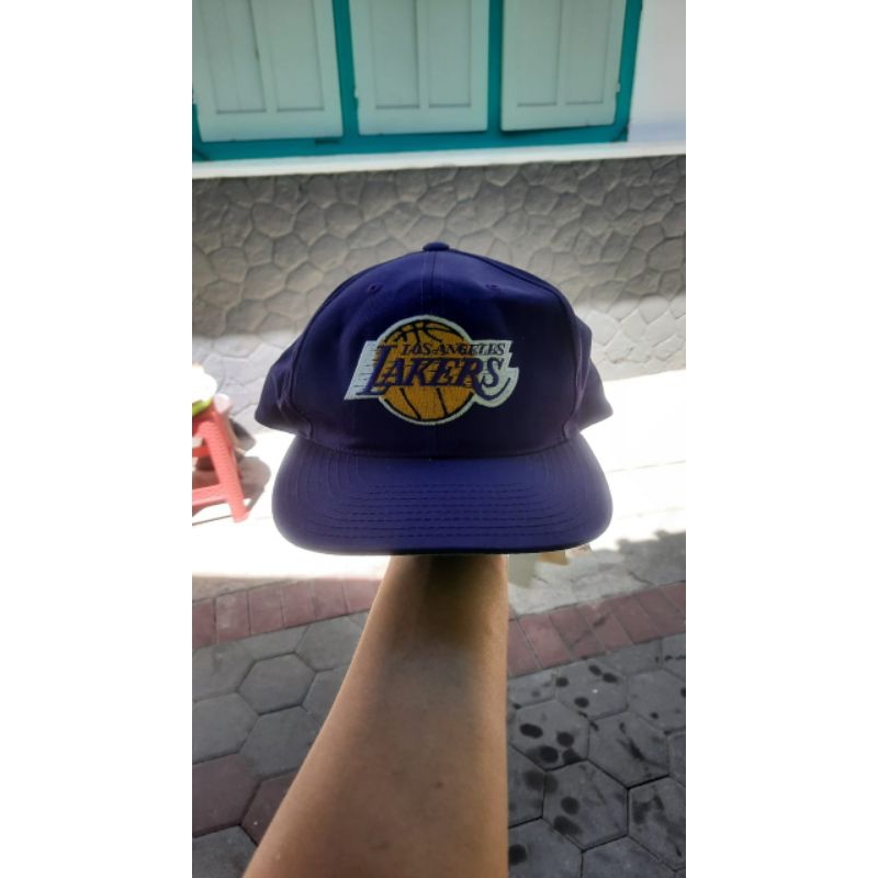 Lakers cap