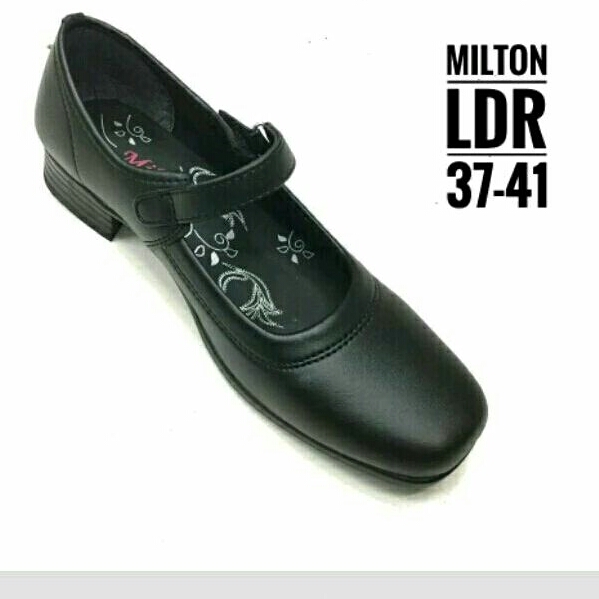 Sepatu Milton