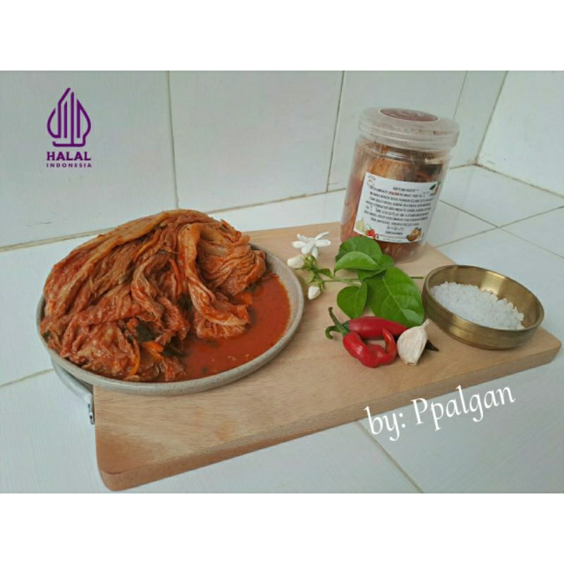 

Kimchi sawi by ppalgan (500g) kemasan toples.