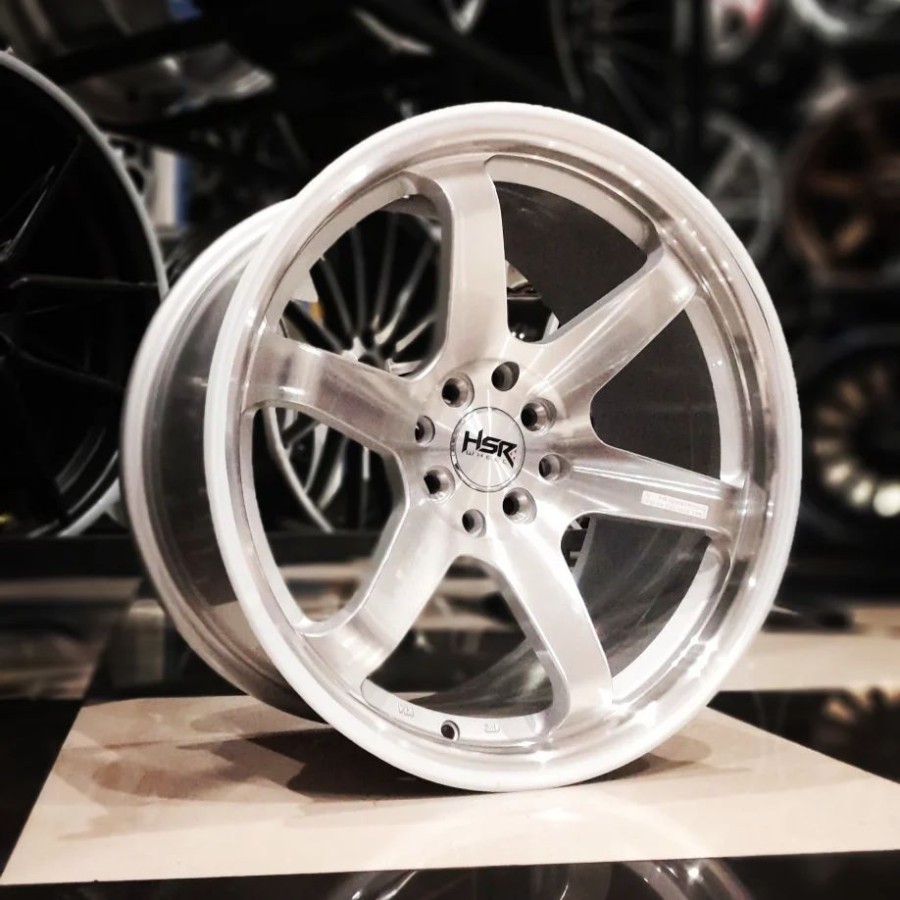 FREE ONGKIR VELG RACING CELONG HSR TOKYO RING 17 BAUT 4 SILVER
