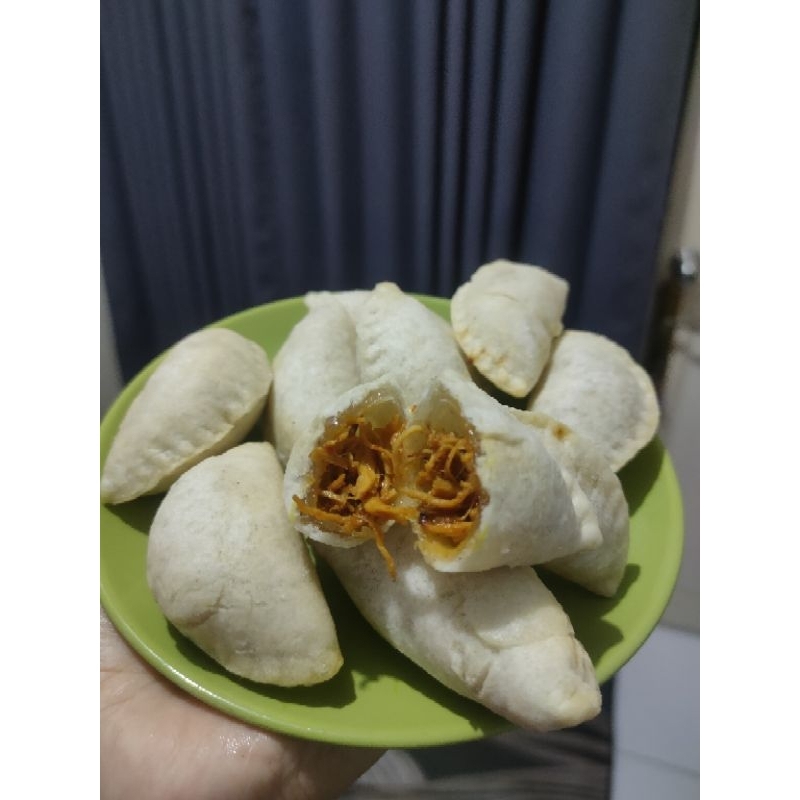 

Cireng Isi Ayam Suwir isi 10 pcs