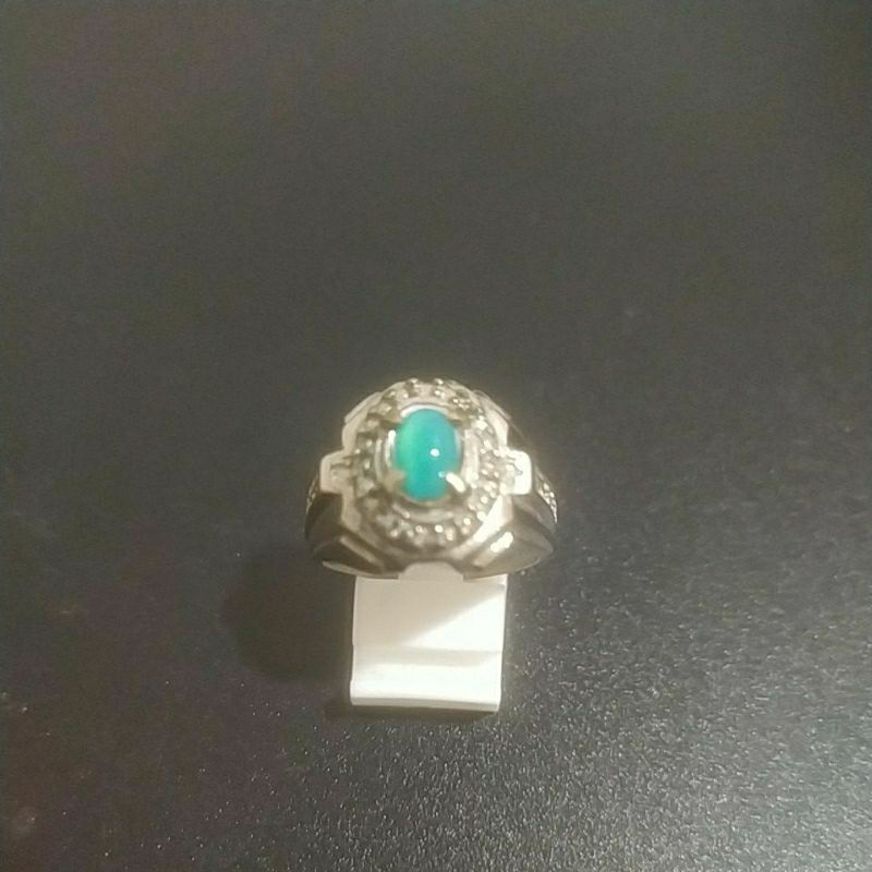 Batu bacan minion giwang