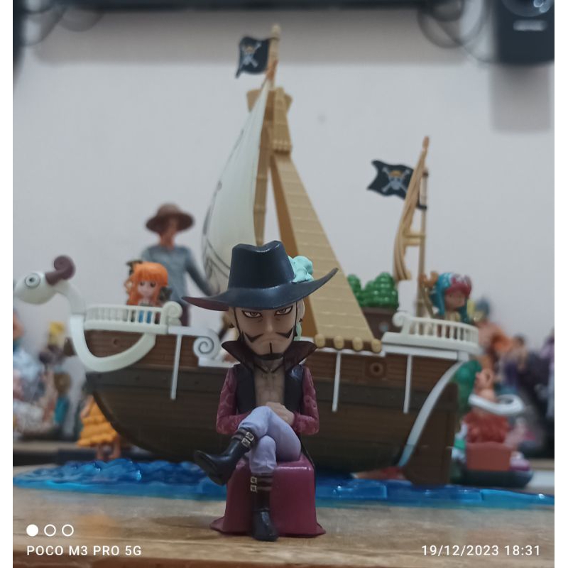 Figure Mihawk ori