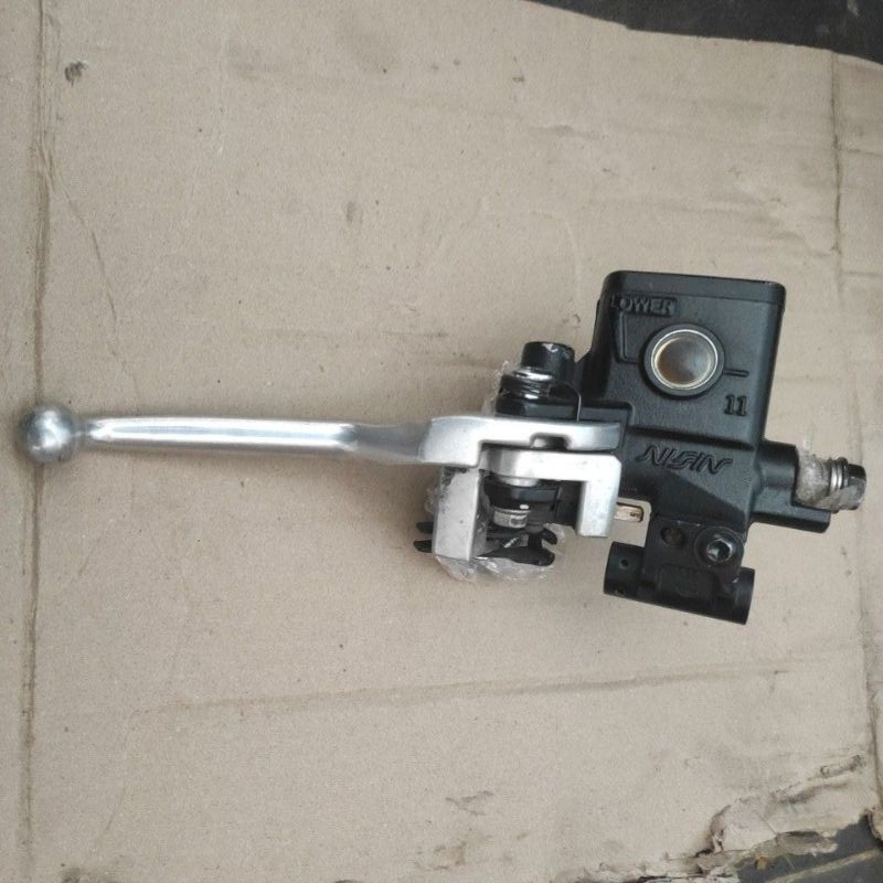 MASTER REM DEPAN CBS VARIO TECHNO 110 KARBU