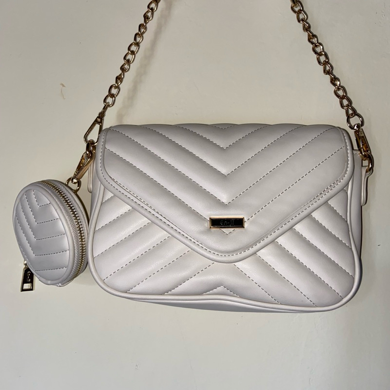 PRELOVED tas anrim shoulderbag by enji warna ivory