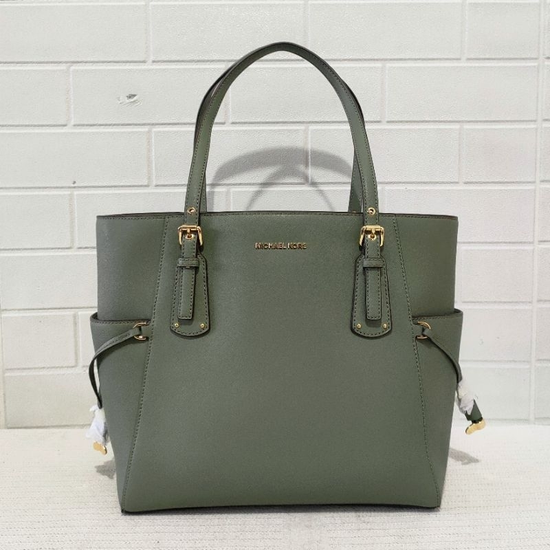MICHAEL KORS Voyager Saffiano Tote