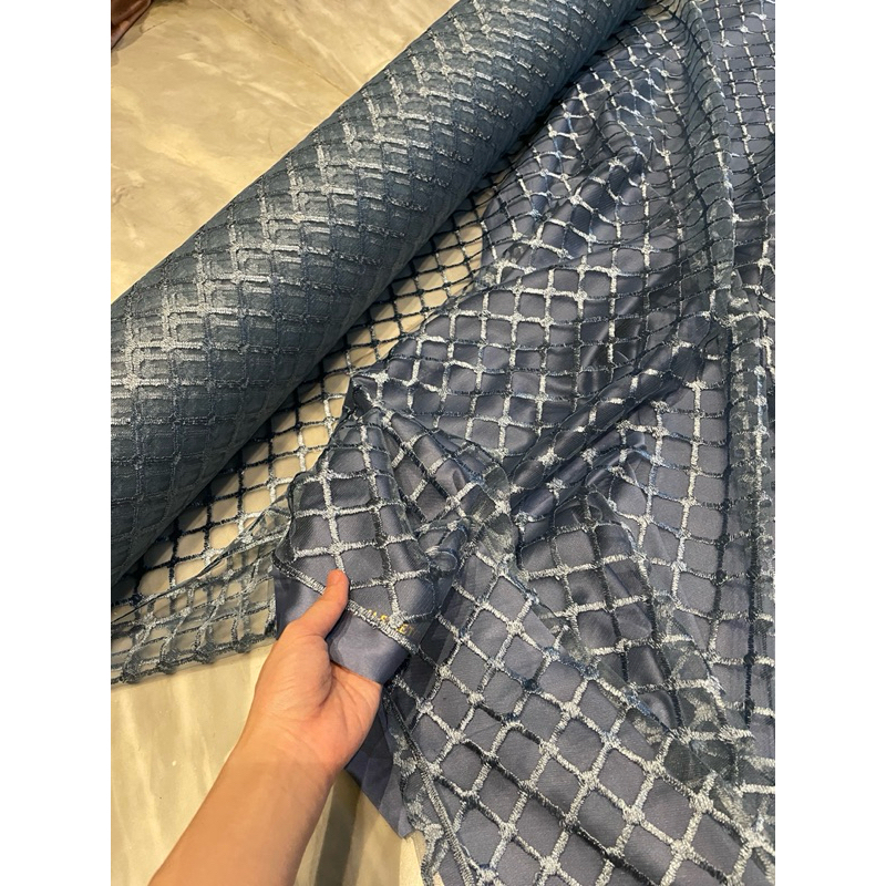Kain Brokat Tile Bordir Maze Tile Kotak mesh Warna Silver Blue Biru Denim