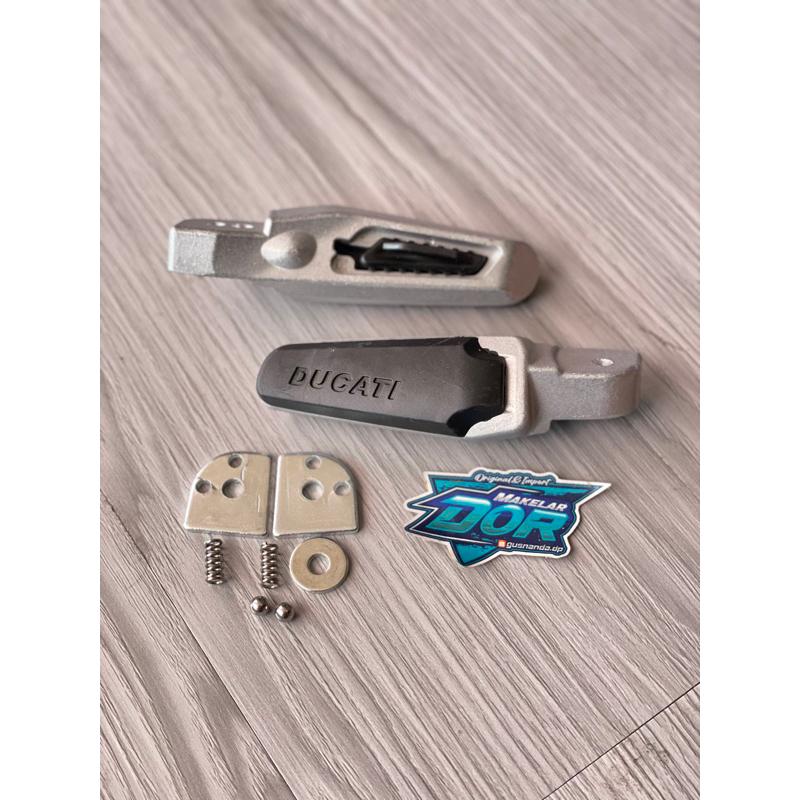 postep ducati pijak postep ducati karet postep ducati