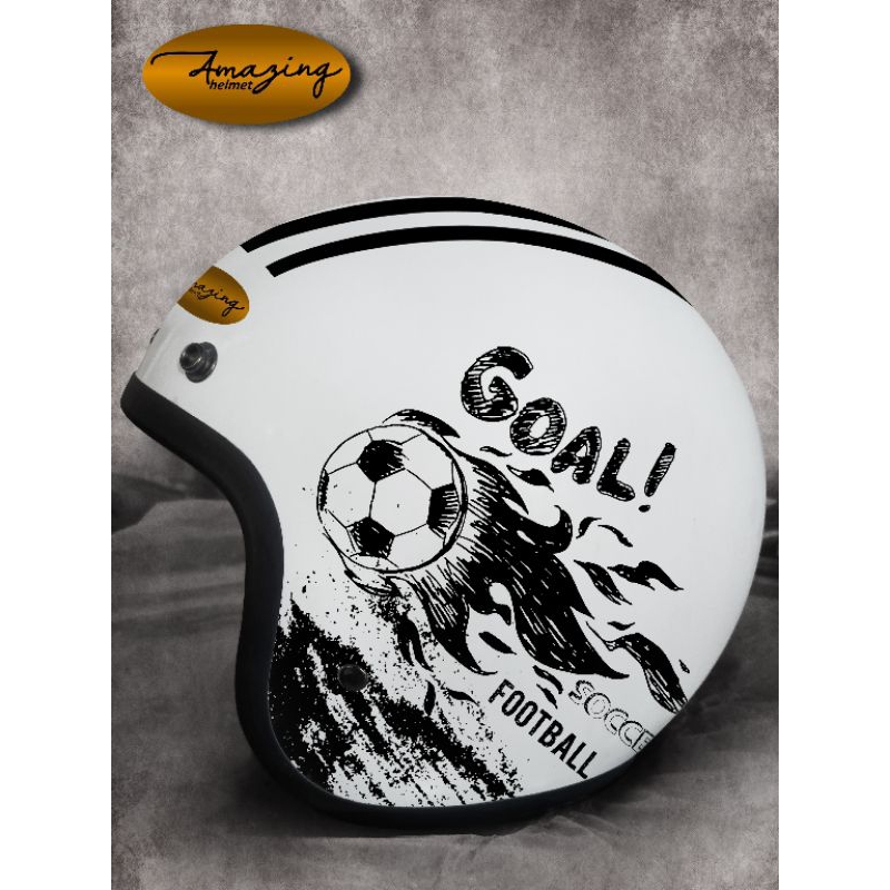 Helm Sepak Bola Football