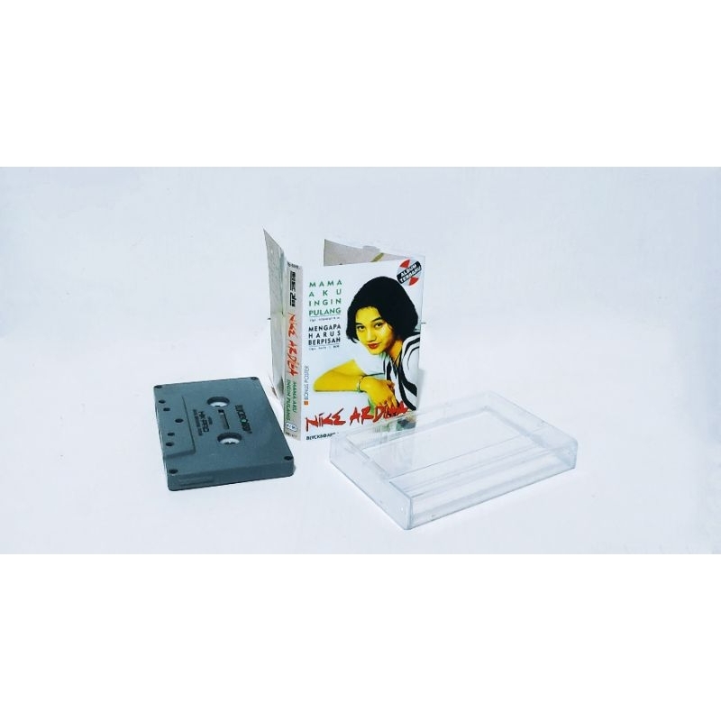 KASET NIKE ARDILLA - Mama Aku Ingin Pulang