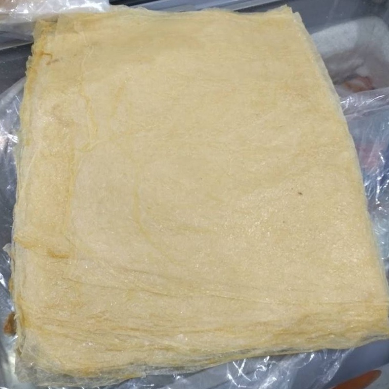 

TIPE EGF524 kulit tahu lisun polos kulit tahu super quality polos kulit tahu dim sum kulit tahu dimsum kulit tahu hekeng kulit tahu bakeng kulit lumpia