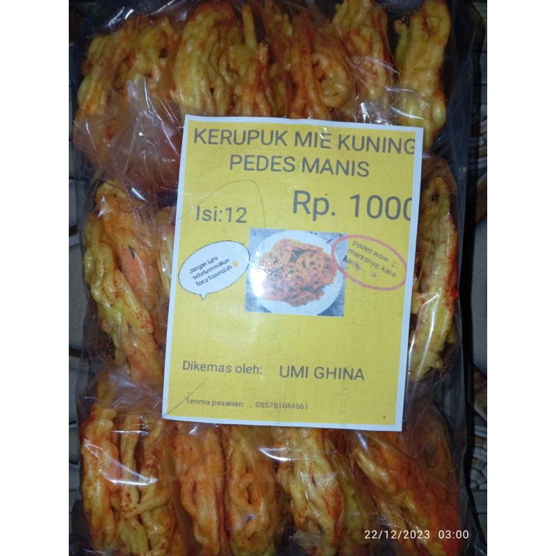 

KERUPUK MIE KUNING PEDAS MANIS