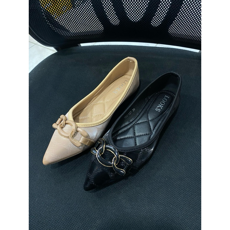 Sepatu Flat Looks Import Wanita Terbaru