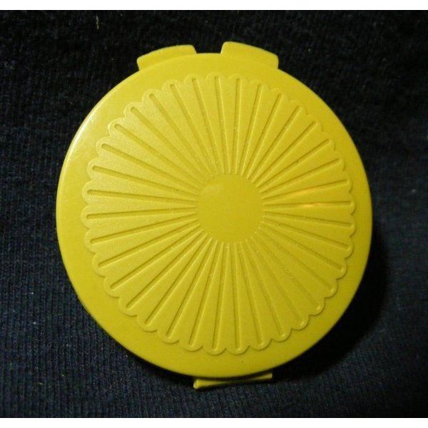 MINI CLAMSHELL PILL CONTAINER (TEMPAT OBAT TUPPERWARE ORI)