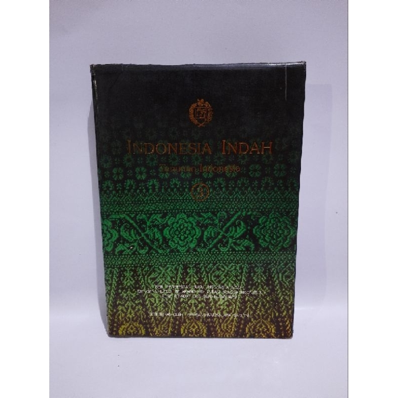 Buku Indonesia Indah #3: Tenunan Indonesia