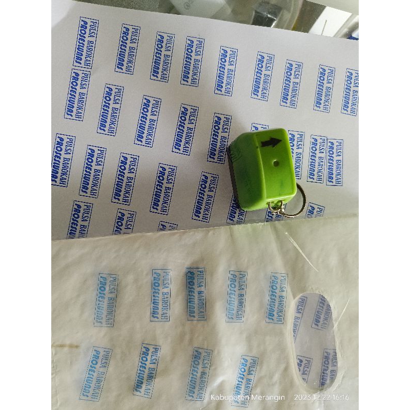 

STEMPEL OTOMATIS TINTA PERMANEN KERTAS DAN PLASTIK