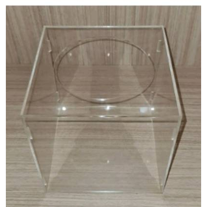 

Acrylic / Akrilik 2mm Bening (50cm x 50cm x 50cm)