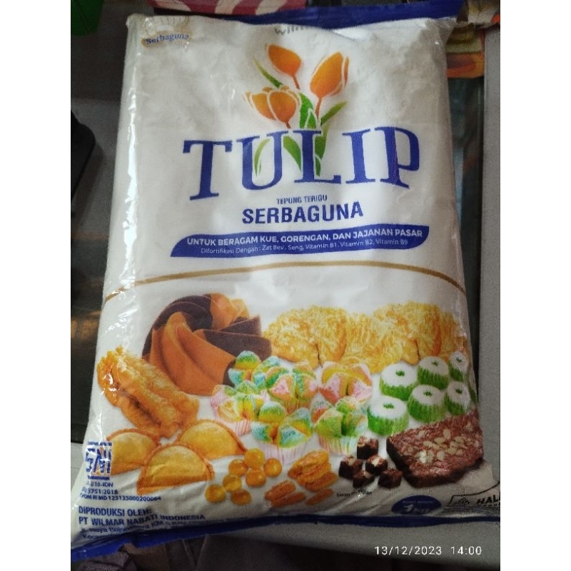 

terigu tulip 1kg