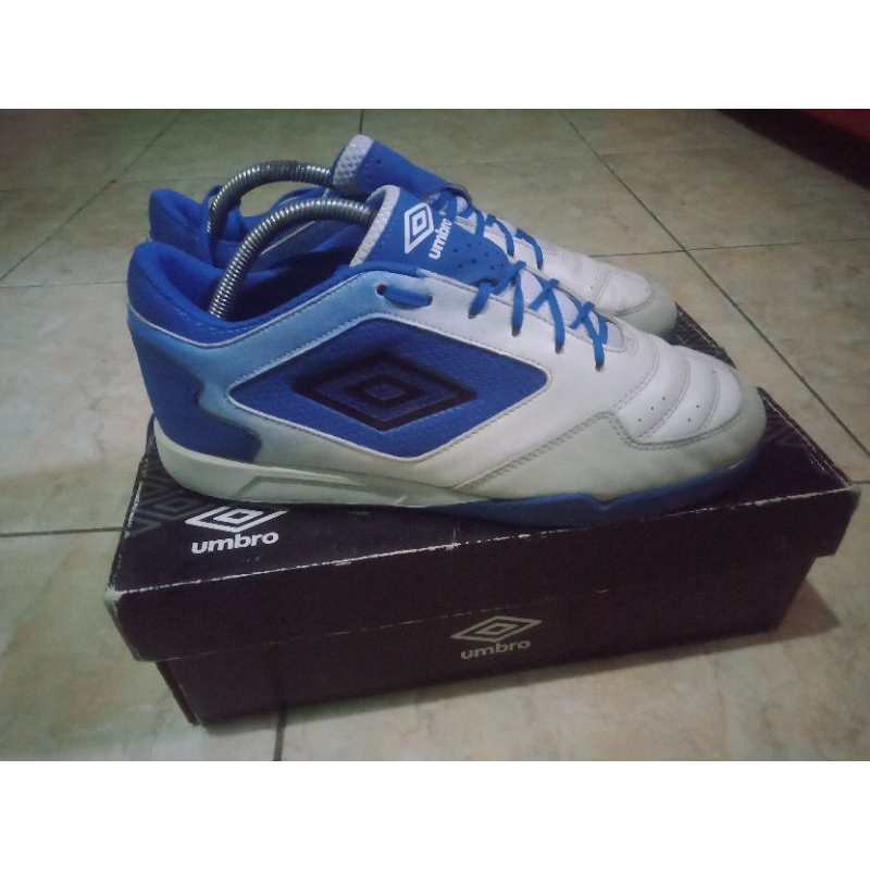 sepatu futsal second