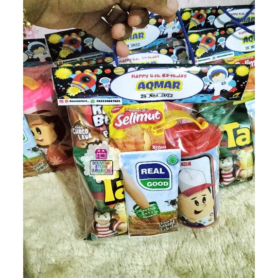 

modelTipe FSN167 Tumblr Profesi Paket Souvenir Snack Plus Tumblr 35ml Parcel Ultah Anak