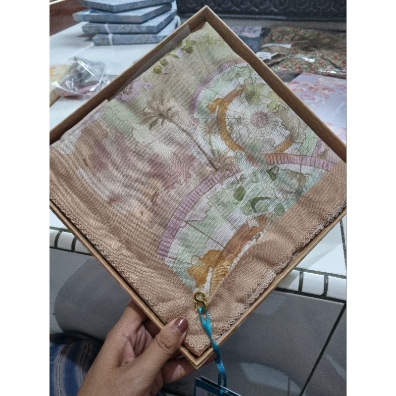 Garuda Series By Buttonscarves (Jeddah)