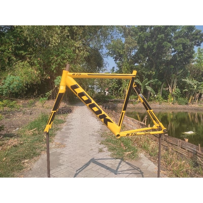 frameset look custom kuning