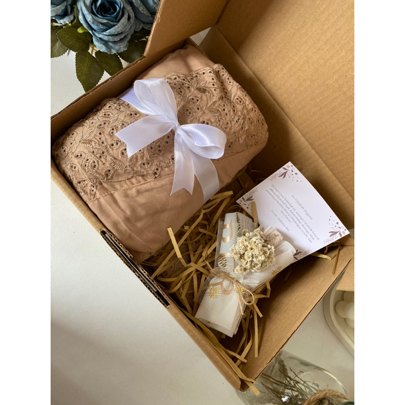 

New Product Hampers Mukena Aesthetic Premium Medan