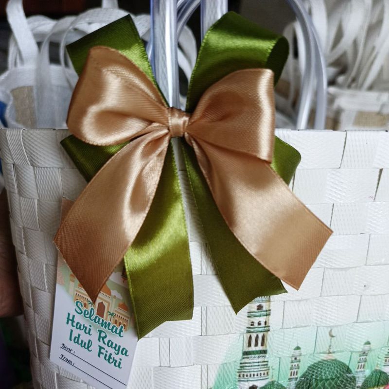 

pita souvenir/ hampers tinggal tempel HE