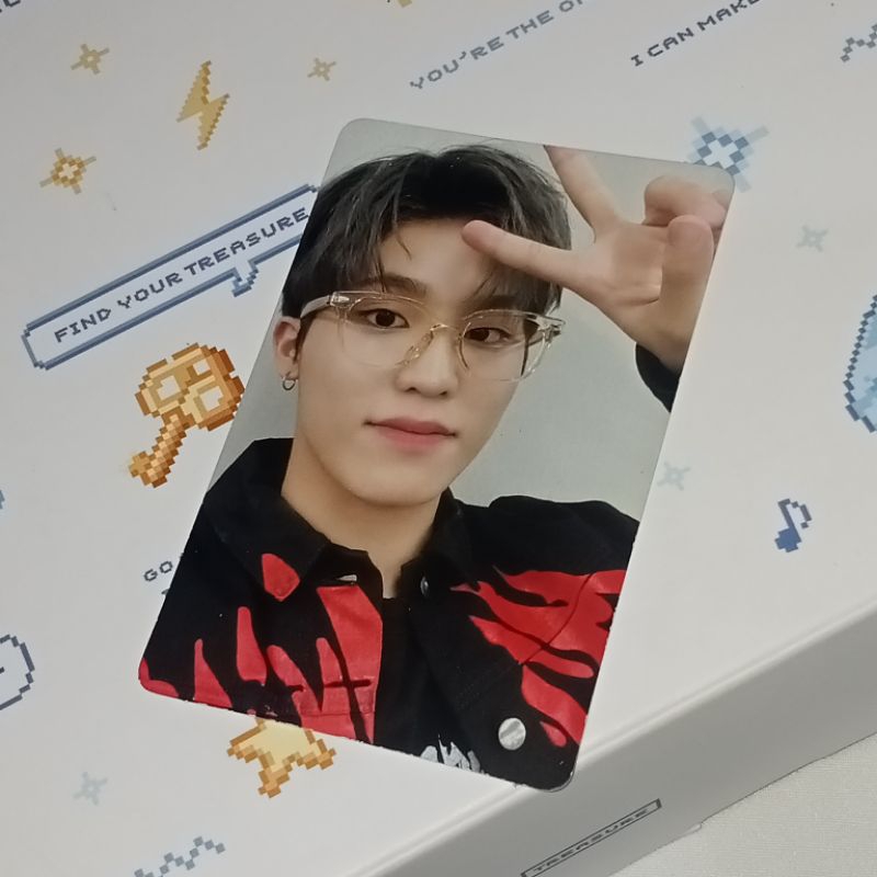 Photocard Jeongwoo TREASURE PC Digipack Kacamata The Second Step Chapter One Jikjin OFFICIAL (Baca D